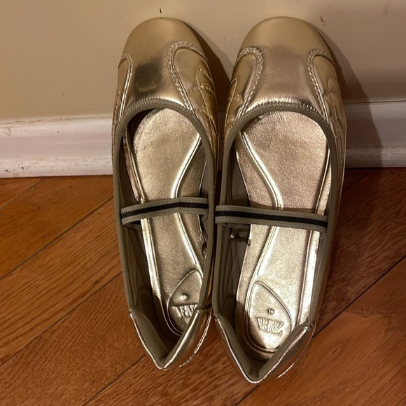 NWOT Zara Elastic Metallic Ballet flats size 9 (size 40) - Picture 2 of 6